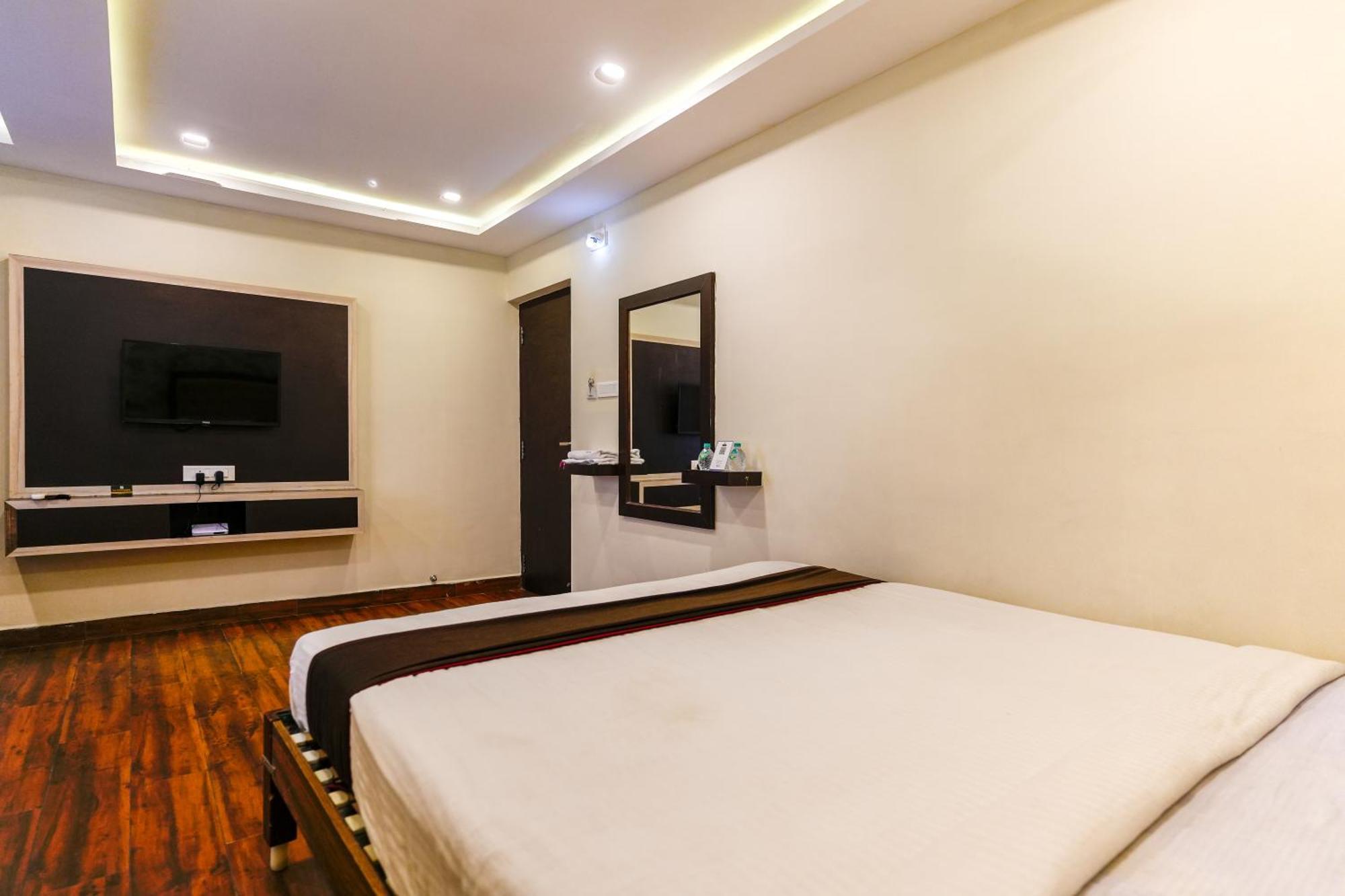 La Courtyard Hotel Pondicherry Exterior photo