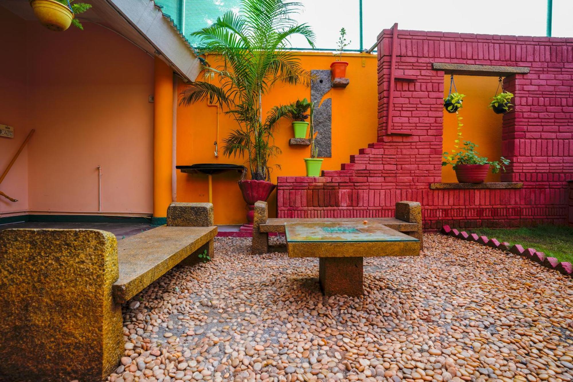 La Courtyard Hotel Pondicherry Exterior photo