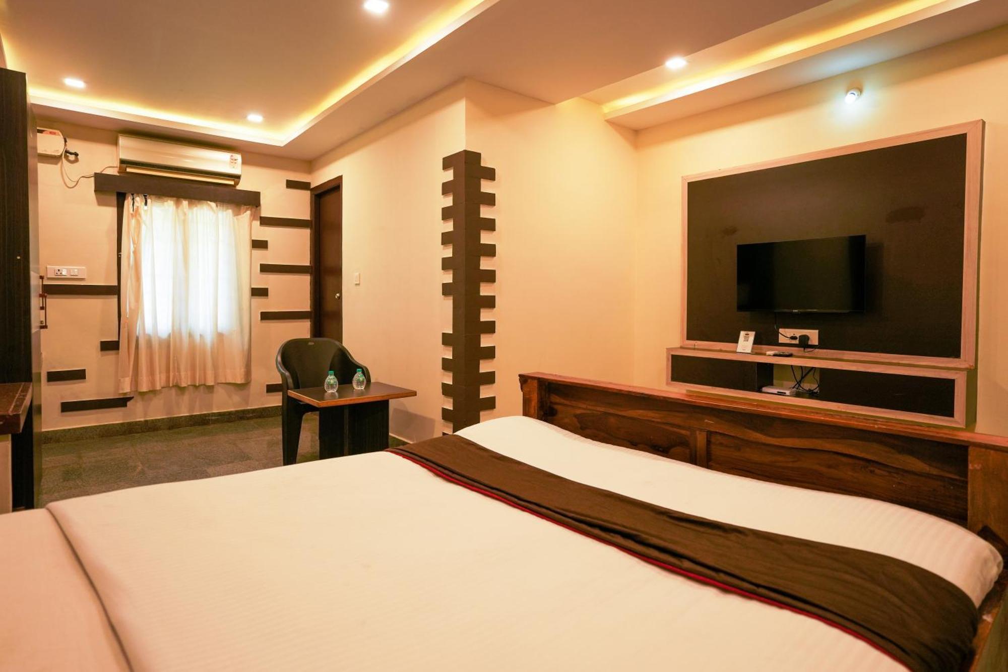 La Courtyard Hotel Pondicherry Exterior photo