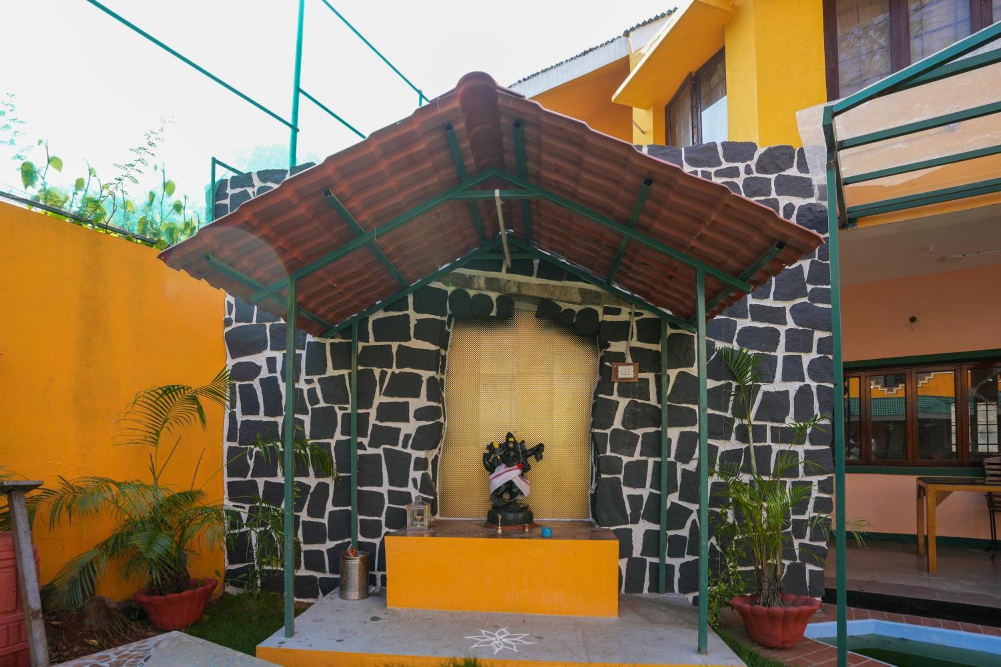 La Courtyard Hotel Pondicherry Exterior photo